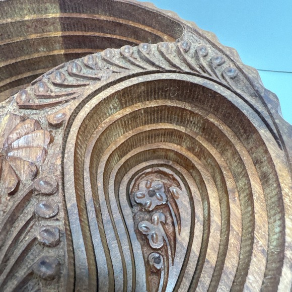 Vintage Rosewood Folk Art Woodwork Hand Carved Collapsible Art Basket - Picture 11 of 12